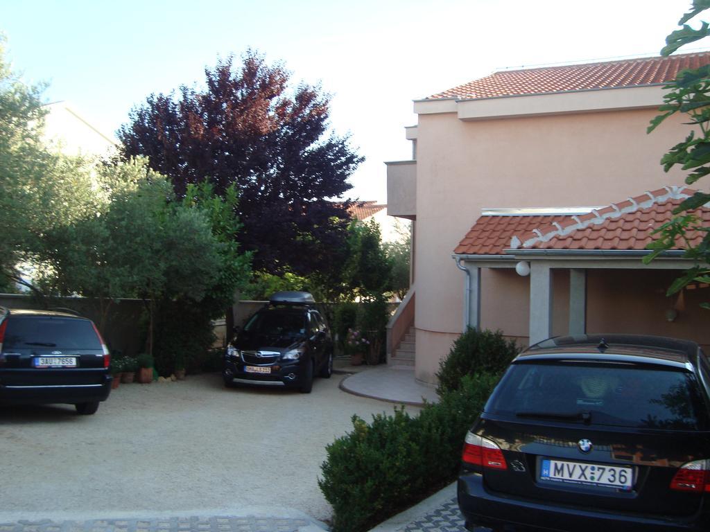 זאדאר Apartments Eja מראה חיצוני תמונה