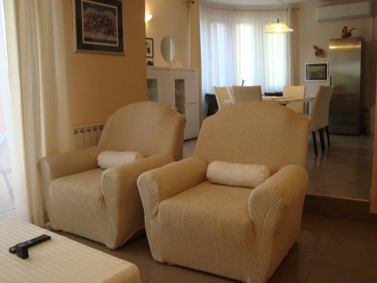 זאדאר Apartments Eja מראה חיצוני תמונה